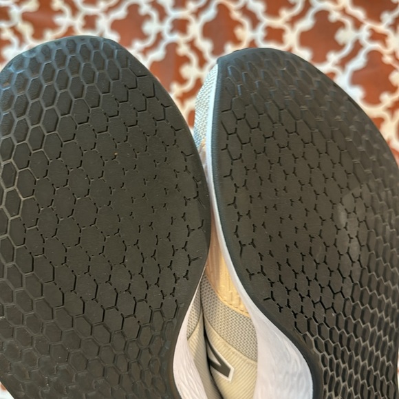 New balance MROAVFE Figs - Picture 13 of 15